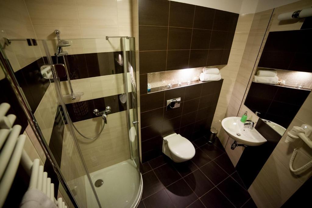 Gosciniec Nad Goplem Hotel Grodztwo Kamer foto